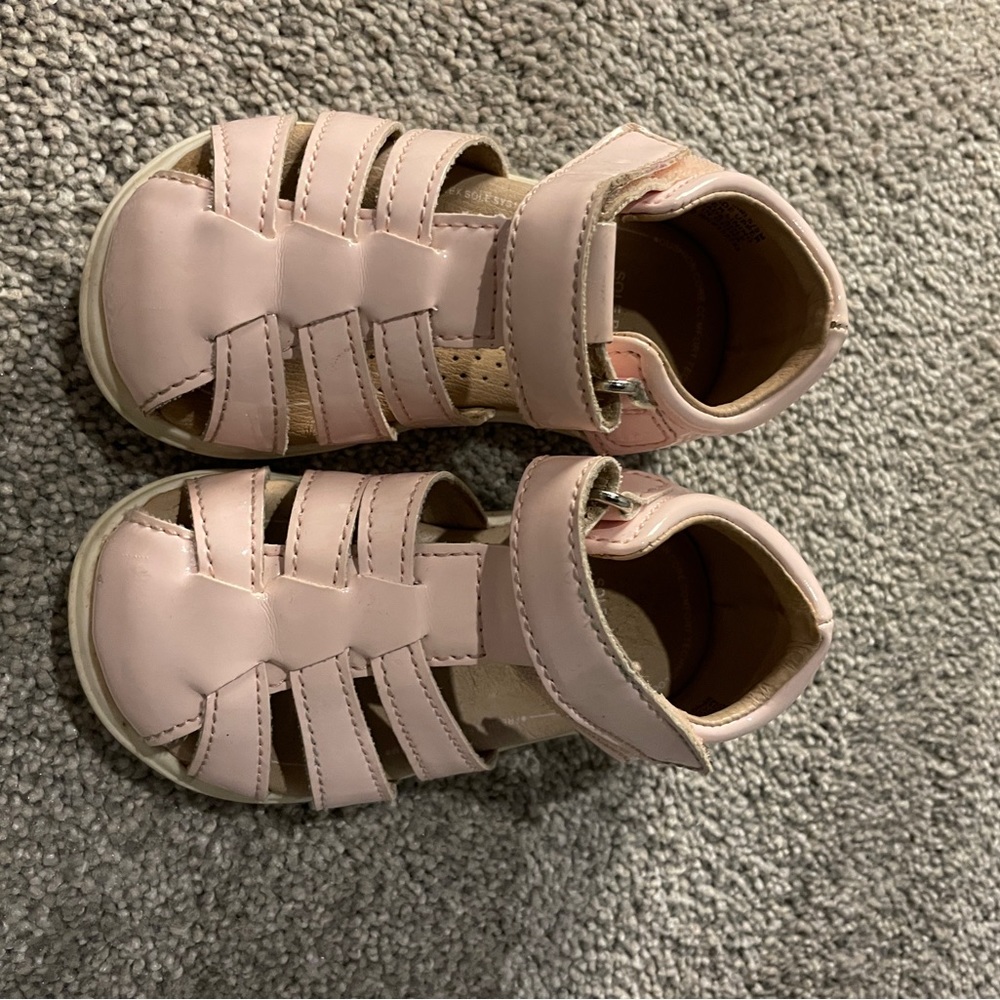 Size 5, pink patent leather toddler shoes by Sole Play
